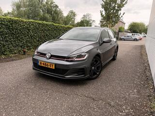 Volkswagen Golf VII