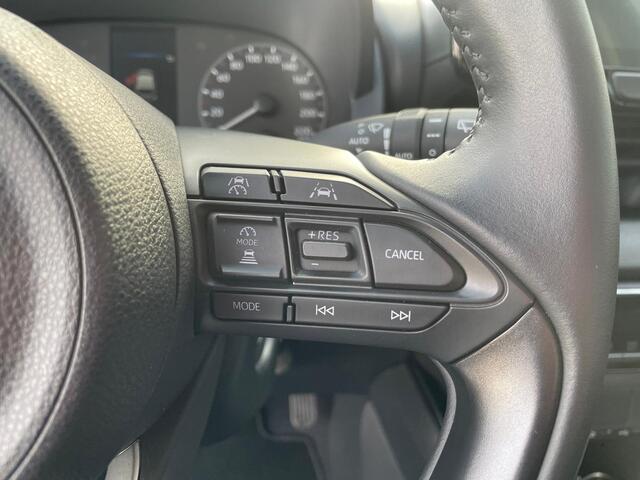 Mazda 2 Hybrid 1.5 Centre-line