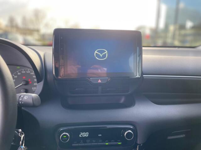 Mazda 2 Hybrid 1.5 Centre-line