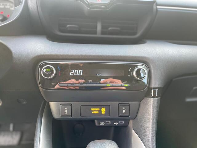 Mazda 2 Hybrid 1.5 Centre-line