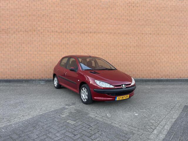 Peugeot 206 1.4 X-line 148DKM | NAP | AUTOMAAT | AIRCO | APK