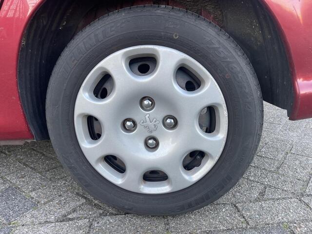 Peugeot 206 1.4 X-line 148DKM | NAP | AUTOMAAT | AIRCO | APK