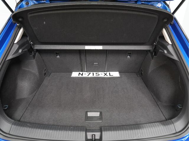 Volkswagen T-ROC 1.0 TSI Style | Trekhaak | Navigatie | ACC | 17 | PDC 163