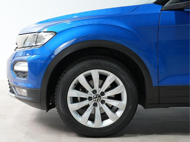Volkswagen T-ROC 1.0 TSI Style | Trekhaak | Navigatie | ACC | 17 | PDC 163