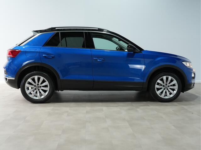 Volkswagen T-ROC 1.0 TSI Style | Trekhaak | Navigatie | ACC | 17 | PDC 163