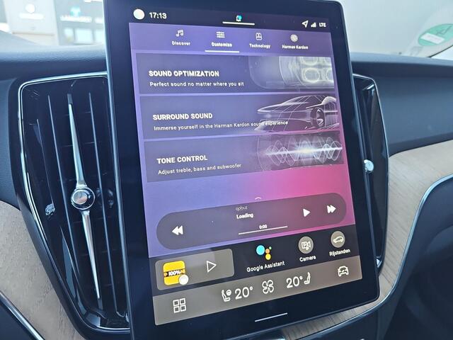Volvo XC60 2.0 T6 Plug-in hybrid AWD Plus Dark | Panoramadak | 360 camera | Headup display | Harman/Kardon |