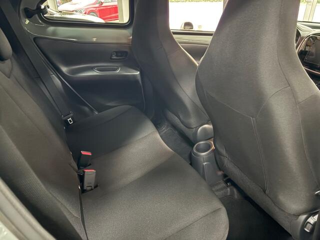 Toyota Aygo 1.0 VVT-I Pulse Bi-Tone ECC LM18 Camera NL NAP Cruise Apple Android