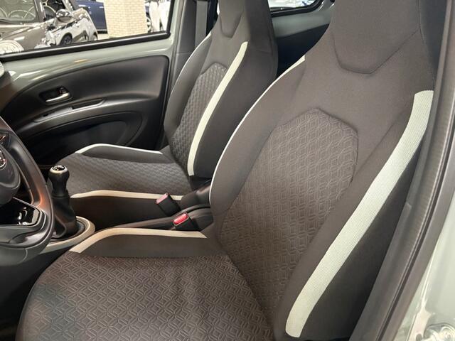 Toyota Aygo 1.0 VVT-I Pulse Bi-Tone ECC LM18 Camera NL NAP Cruise Apple Android