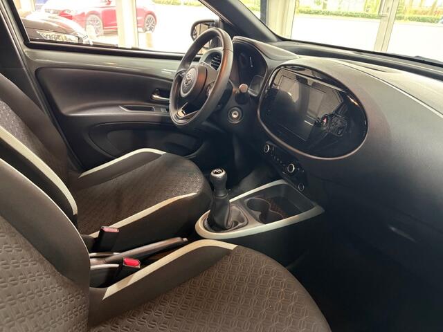 Toyota Aygo 1.0 VVT-I Pulse Bi-Tone ECC LM18 Camera NL NAP Cruise Apple Android
