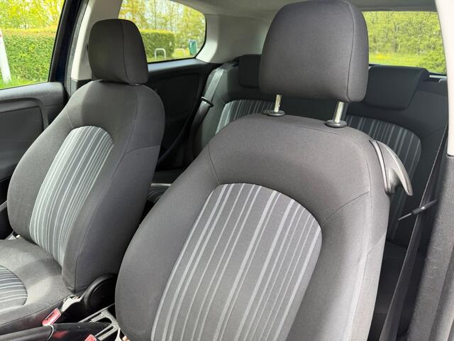 Fiat Punto Evo 1.2 / AIRCO / NW DISTRIBUTIERIEM / RIJDT GOED