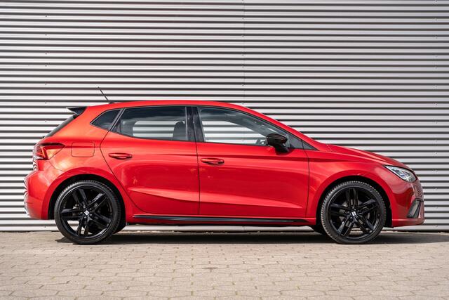 Seat Ibiza FR 1.5 TSI Sport Black Ed. VIRTUALLEDPANOLANECAMERACRUISEKEYLESS