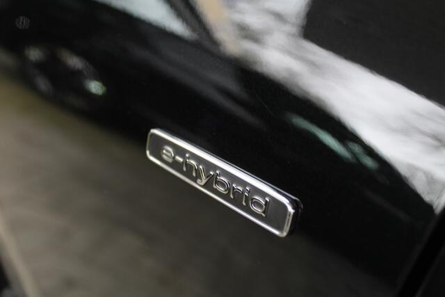 Audi A6 Avant 2.0 e-Hybrid Quattro S-Line | Achteras besturing | Alcantara/Leder | Zwenkbare Trekhaak | 360 | 