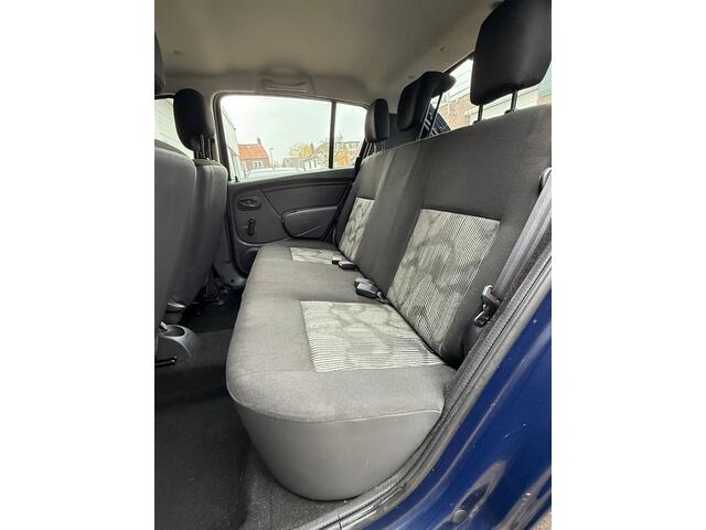 Dacia Sandero 1.2 Ambiance NWE Koppeling | Airco 2011