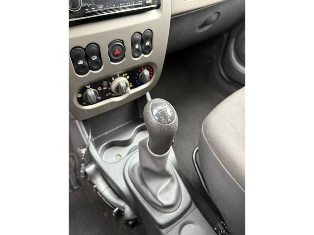 Dacia Sandero 1.2 Ambiance NWE Koppeling | Airco 2011