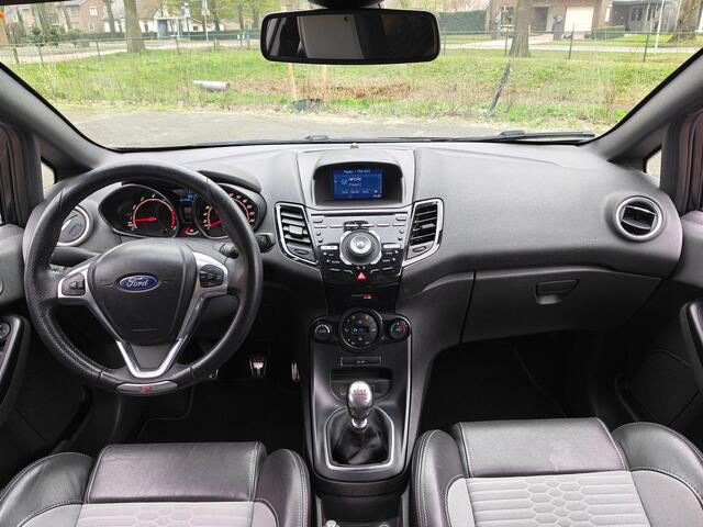Ford Fiesta 1.6 ST2 Recaro Navigatie Camera O.Z.