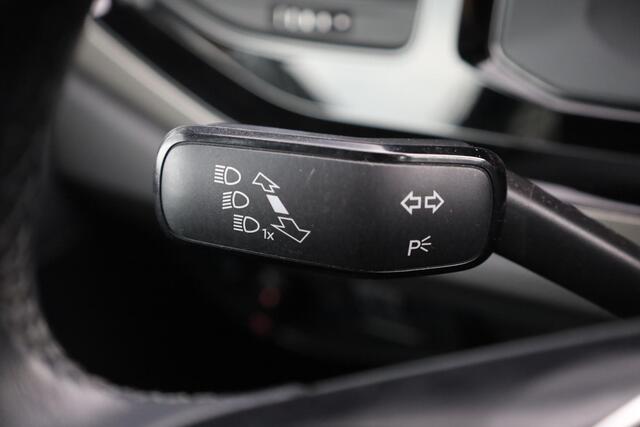 Volkswagen Polo 1.0 TSI Comfortline Business 95PK / 70kW, NL auto 1e eigenaar dealeronderhouden, 2-zone climatronic, achteruitrijcamera rear view, parkeersensore