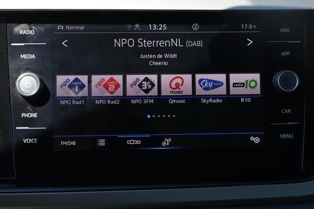 Volkswagen Polo 1.0 TSI Comfortline Business 95PK / 70kW, NL auto 1e eigenaar dealeronderhouden, 2-zone climatronic, achteruitrijcamera rear view, parkeersensore