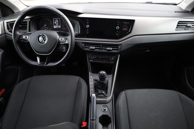 Volkswagen Polo 1.0 TSI Comfortline Business 95PK / 70kW, NL auto 1e eigenaar dealeronderhouden, 2-zone climatronic, achteruitrijcamera rear view, parkeersensore
