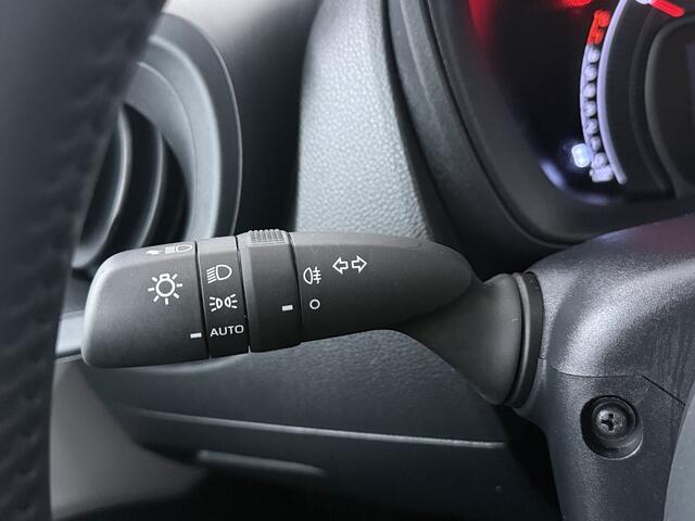 Toyota Aygo X 1.0 VVT-i MT Play | Apple CarPlay / Android Auto Navigatie | Fietsdragerbeugel | Stoelverwarming