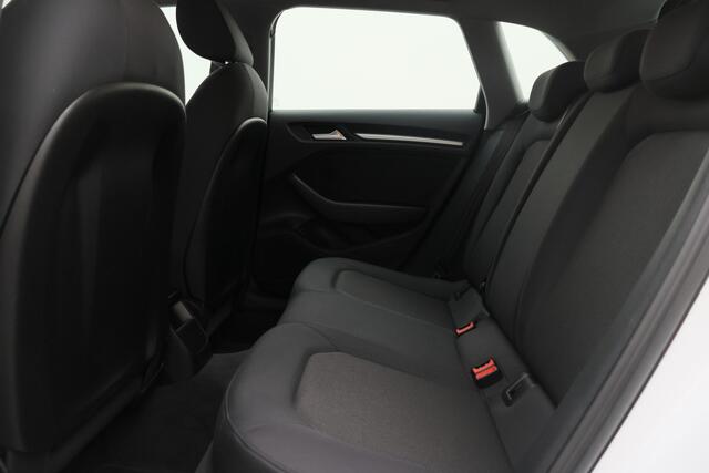 Audi A3 SPORTBACK 30 TFSI Pro Line Eerste Eigenaar, 5-Deurs, Airco, Cruise, Navigatie, Bluetooth, PDC, 16''