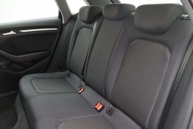 Audi A3 SPORTBACK 30 TFSI Pro Line Eerste Eigenaar, 5-Deurs, Airco, Cruise, Navigatie, Bluetooth, PDC, 16''