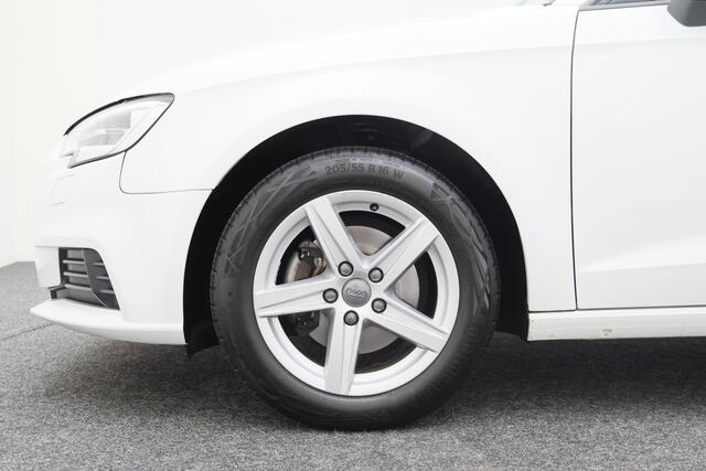 Audi A3 SPORTBACK 30 TFSI Pro Line Eerste Eigenaar, 5-Deurs, Airco, Cruise, Navigatie, Bluetooth, PDC, 16''