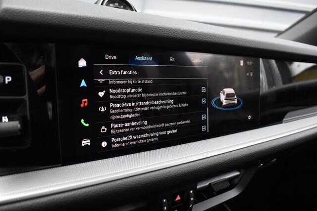 Porsche Cayenne 3.0 E-Hybrid 470pk Sport Chrono | Pano | Trekhaak | ACC | Matrix | Bose | 21'' Wielen | Orig. NL |