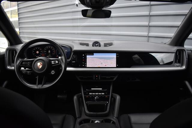 Porsche Cayenne 3.0 E-Hybrid 470pk Sport Chrono | Pano | Trekhaak | ACC | Matrix | Bose | 21'' Wielen | Orig. NL |