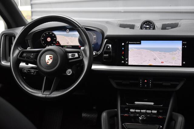 Porsche Cayenne 3.0 E-Hybrid 470pk Sport Chrono | Pano | Trekhaak | ACC | Matrix | Bose | 21'' Wielen | Orig. NL |