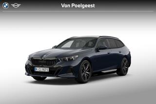 BMW 5-SERIE Touring 550e xDrive | M Sportpakket Pro | Innovation Pack | Travel Pack | Comfort Pack | Trekhaak