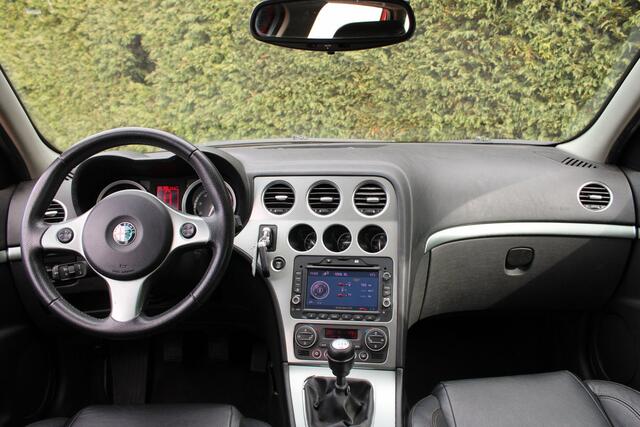 Alfa Romeo 159 Sportwagon 1.750 TBi Distinctive Leder OrigineelNL