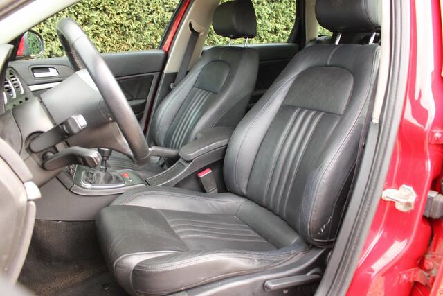 Alfa Romeo 159 Sportwagon 1.750 TBi Distinctive Leder OrigineelNL