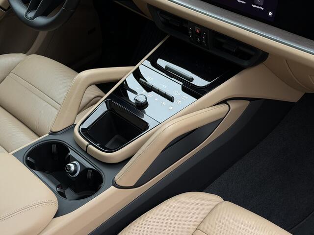 Porsche Cayenne 3.0 E-Hybrid | Plug-in/NL-Auto/1e eign./Laser LED/Pano/Luchtvering/Sportuitlaat