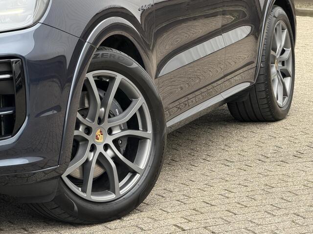 Porsche Cayenne 3.0 E-Hybrid | Plug-in/NL-Auto/1e eign./Laser LED/Pano/Luchtvering/Sportuitlaat