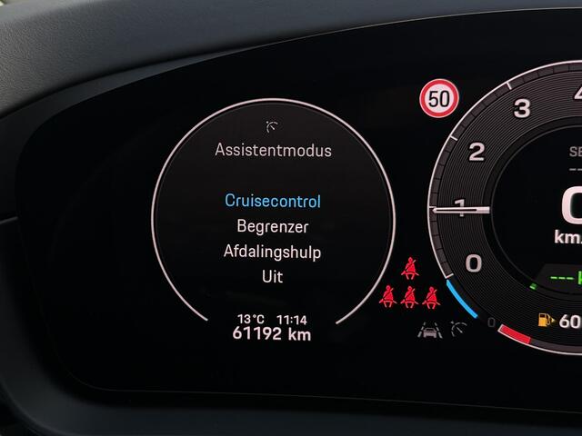 Porsche Cayenne 3.0 E-Hybrid | Plug-in/NL-Auto/1e eign./Laser LED/Pano/Luchtvering/Sportuitlaat
