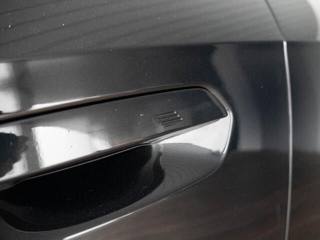 BMW X1 xDrive25e | M Sportpakket | Comfort Pack | Harman-Kardon | Stuurwielrand verwarmd | Comfort Access | Achteruitrijcamera | Panoramadak | Trekhaak