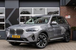 BMW X3 xDrive30e Business Edition Plus | Panorama | Head-Up | Trekhaak | Laser | Comfort Access | 19' Inch |