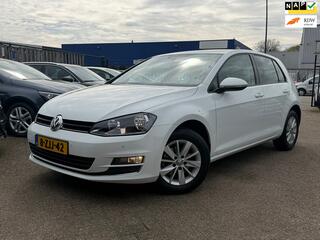 Volkswagen Golf VII