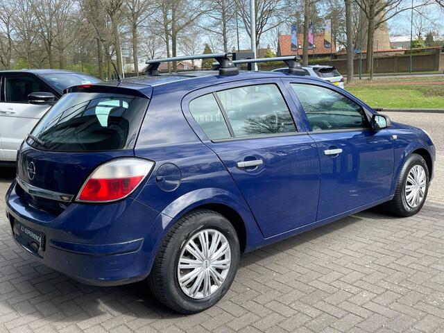 Opel Astra 1.4 Essentia