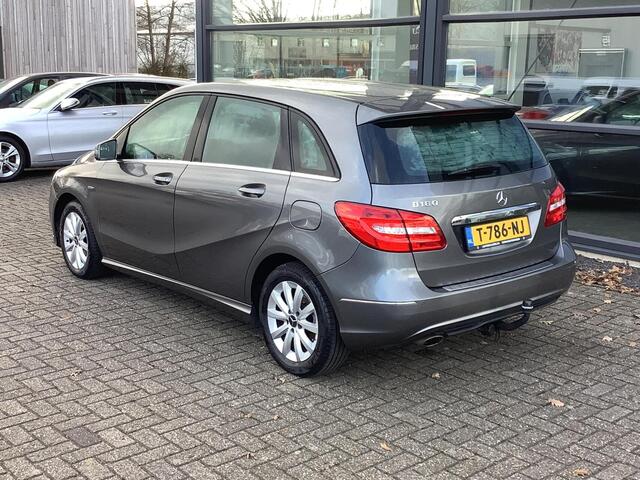 Mercedes-Benz B-Klasse 180 parkeersensoren, airco, xenon verlichting, trekhaak