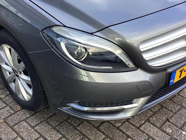 Mercedes-Benz B-Klasse 180 parkeersensoren, airco, xenon verlichting, trekhaak
