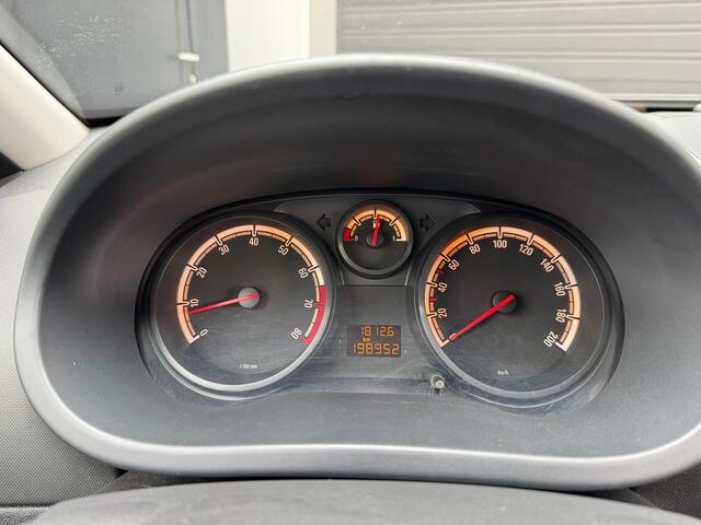 Opel Corsa 1.2-16V Selection