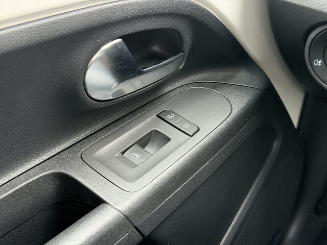 Volkswagen UP 1.0 high up Airco 5Drs Wit Apk 03-2027