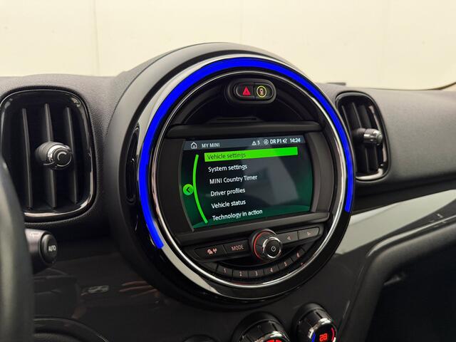 Mini Countryman Mini 1.5 Cooper | Automaat | Cruise control | Stoelverwarming | Parkeersensoren | Afneembare trekhaak