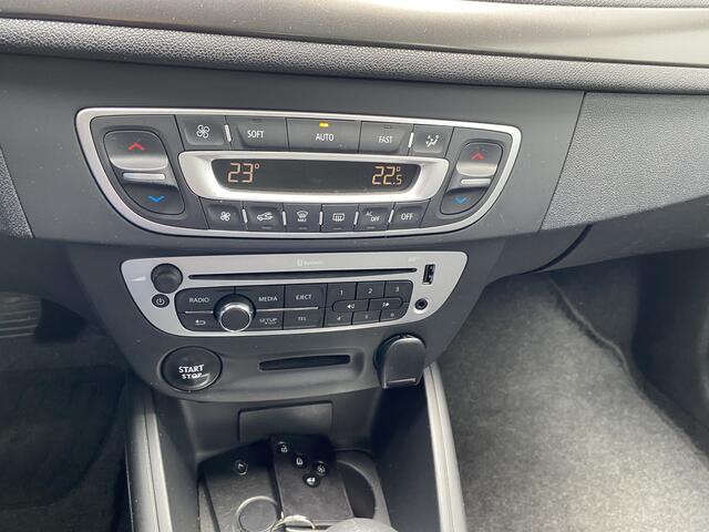 Renault Megane Estate 1.2 TCe Bose Clima, CC, Navi, PDC, LM, Afn.Trekh, nw. APK - Inruil Mogelijk -