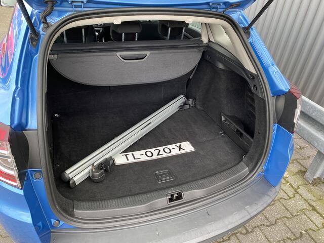Renault Megane Estate 1.2 TCe Bose Clima, CC, Navi, PDC, LM, Afn.Trekh, nw. APK - Inruil Mogelijk -