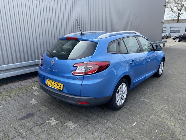 Renault Megane Estate 1.2 TCe Bose Clima, CC, Navi, PDC, LM, Afn.Trekh, nw. APK - Inruil Mogelijk -