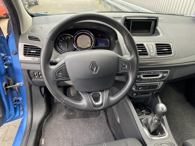 Renault Megane Estate 1.2 TCe Bose Clima, CC, Navi, PDC, LM, Afn.Trekh, nw. APK - Inruil Mogelijk -