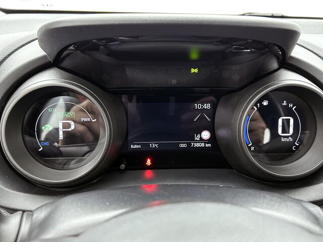 Toyota Yaris 1.5 Hybrid Dynamic | All-Seasonbanden | Stoelverwarming |