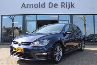 VOLKSWAGEN GOLF 1.2 TSI Business Edition R Connected